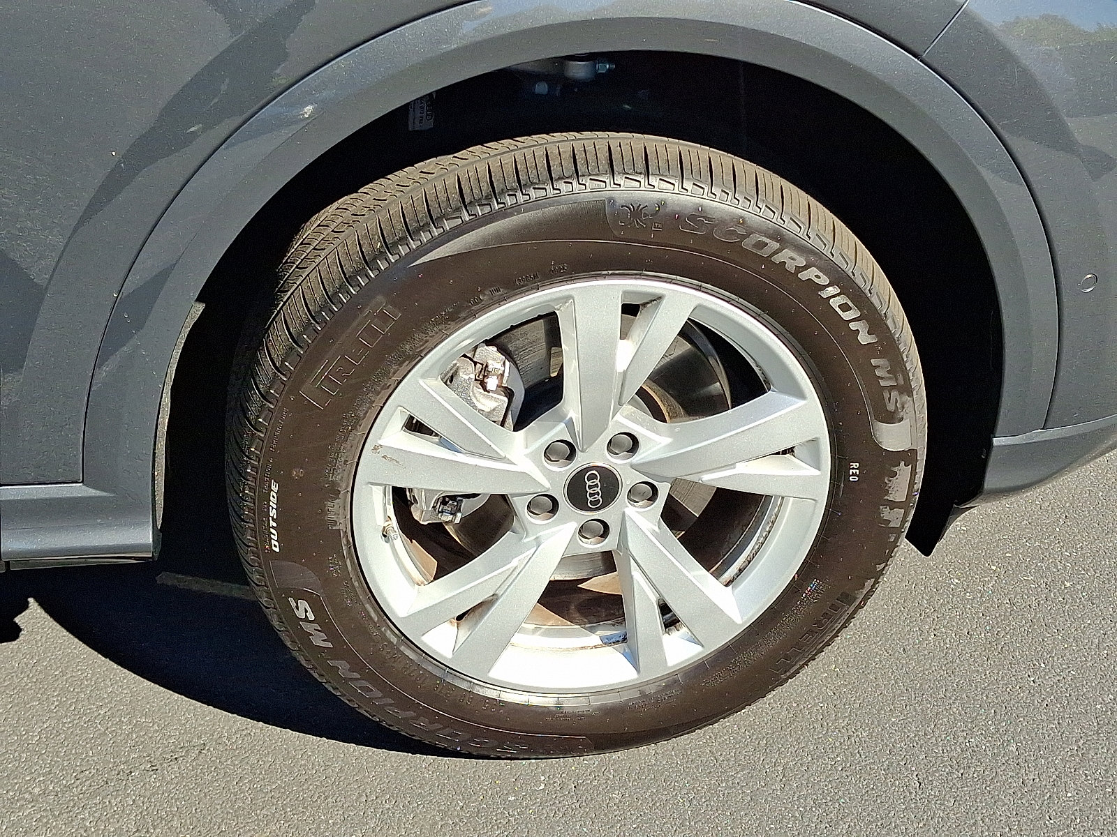 Used 2025 Audi Q5 Premium image 8