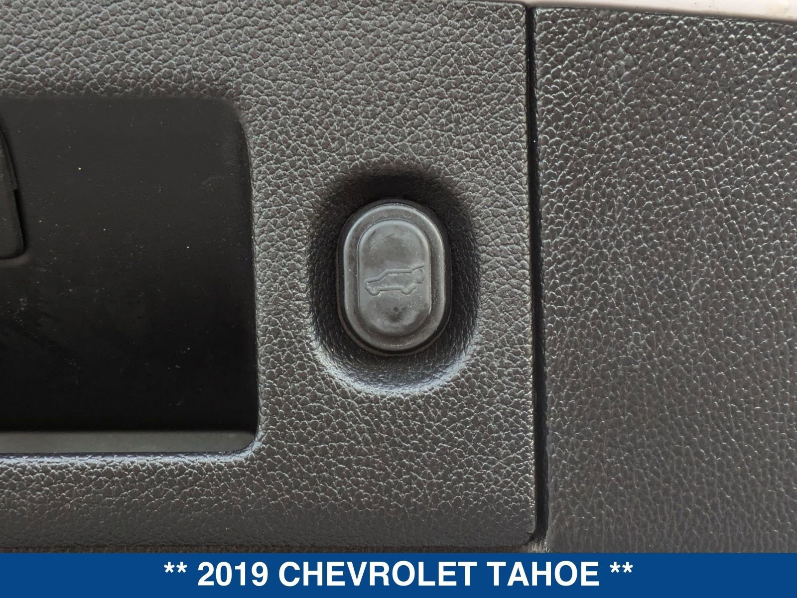 Used 2019 Chevrolet Tahoe LT w/ Luxury Package image 14