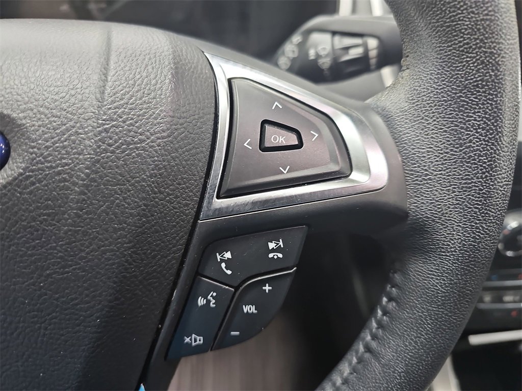 Used 2020 Ford Edge SEL w/ Convenience Package image 17