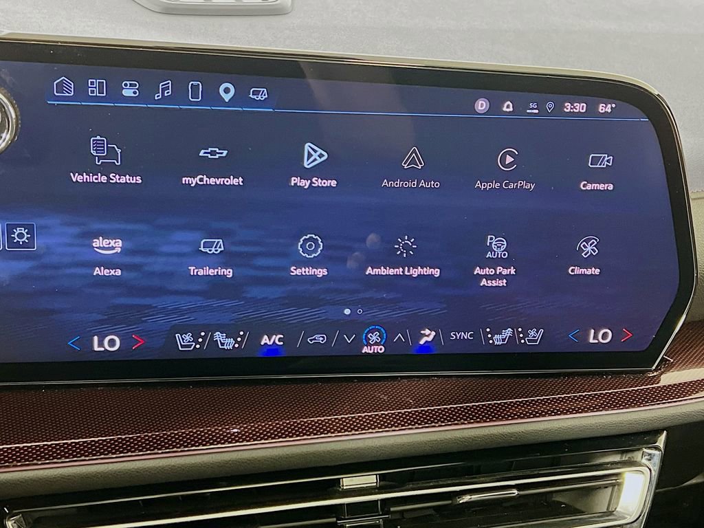Used 2025 Chevrolet Traverse RS w/ LPO, Floor Liner Package AWD/4WD image 15