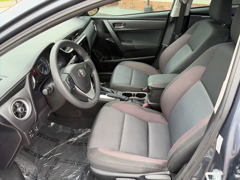 Used 2018 Toyota Corolla LE FWD image 10