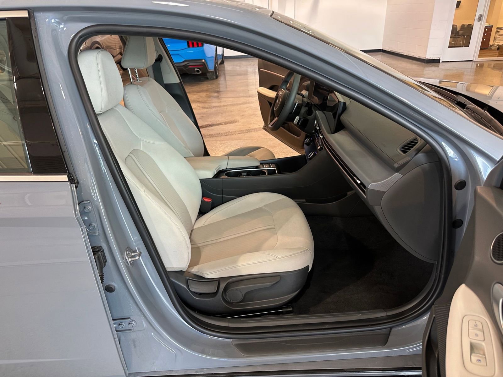 Used 2025 Hyundai Sonata SEL image 35