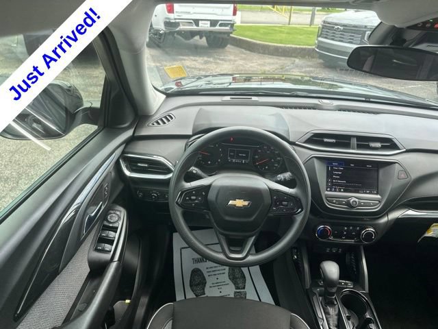 Used 2023 Chevrolet TrailBlazer LT AWD/4WD image 26