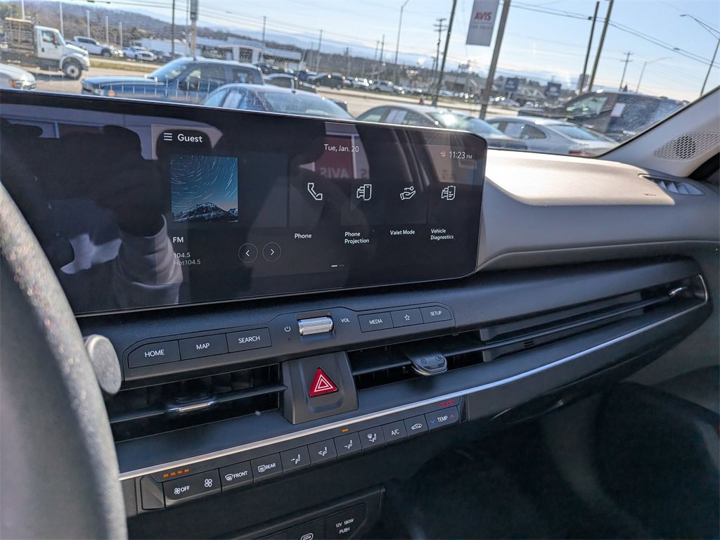 Used 2025 Kia K4 LXS image 17