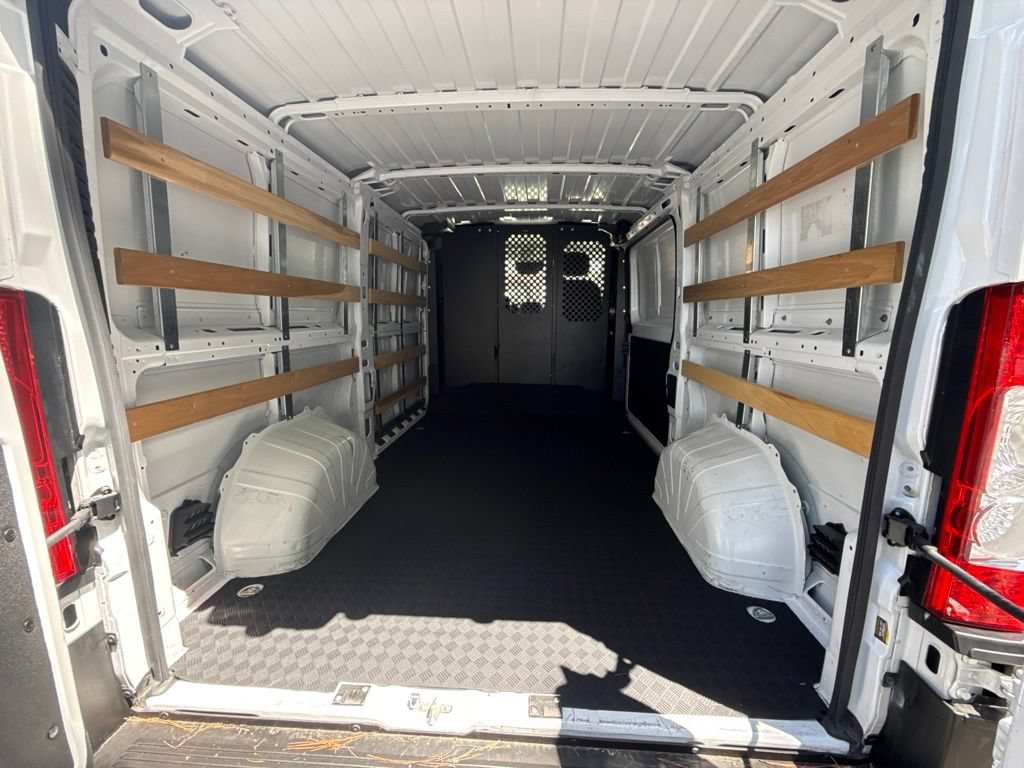 Used 2025 RAM ProMaster 2500 w/ U-Haul Equipment Group FWD image 10