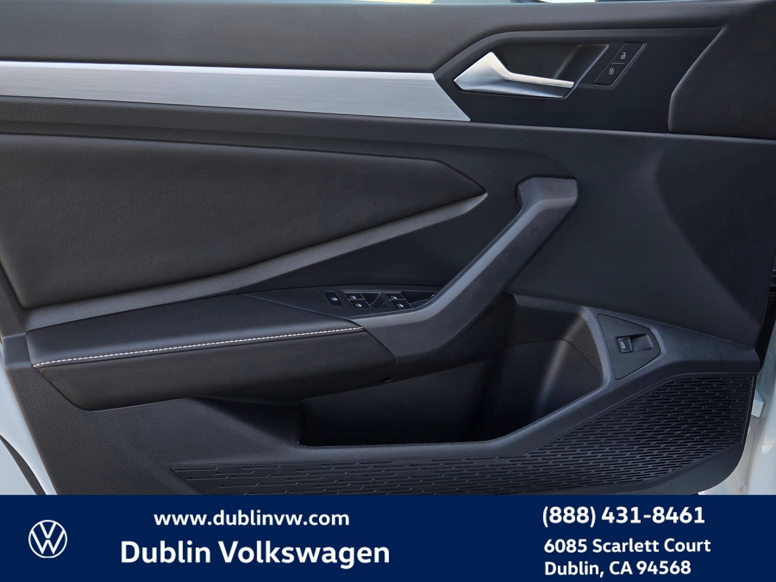 Certified 2025 Volkswagen Jetta S FWD image 10