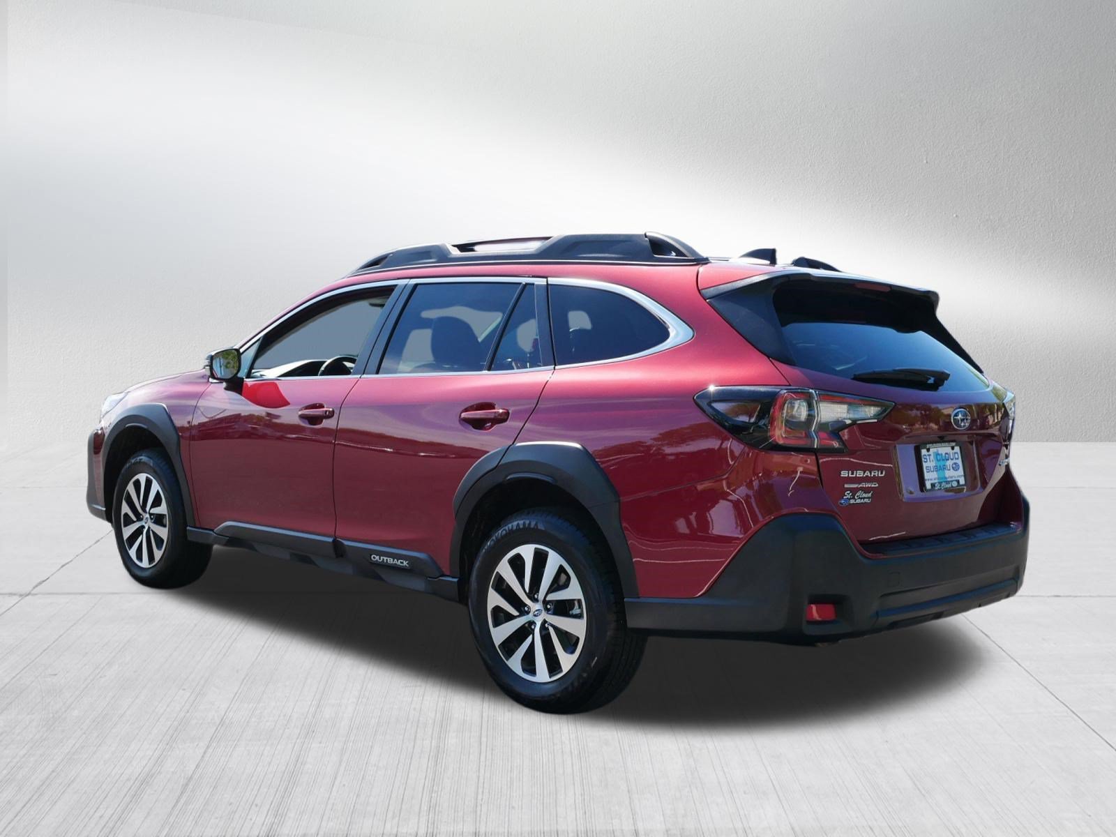 Used 2025 Subaru Outback Premium AWD/4WD image 5