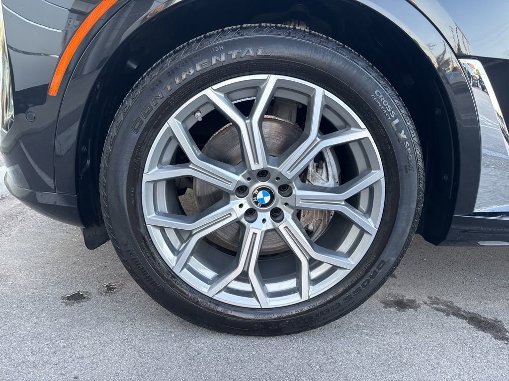Used 2025 BMW X7 xDrive40i image 32