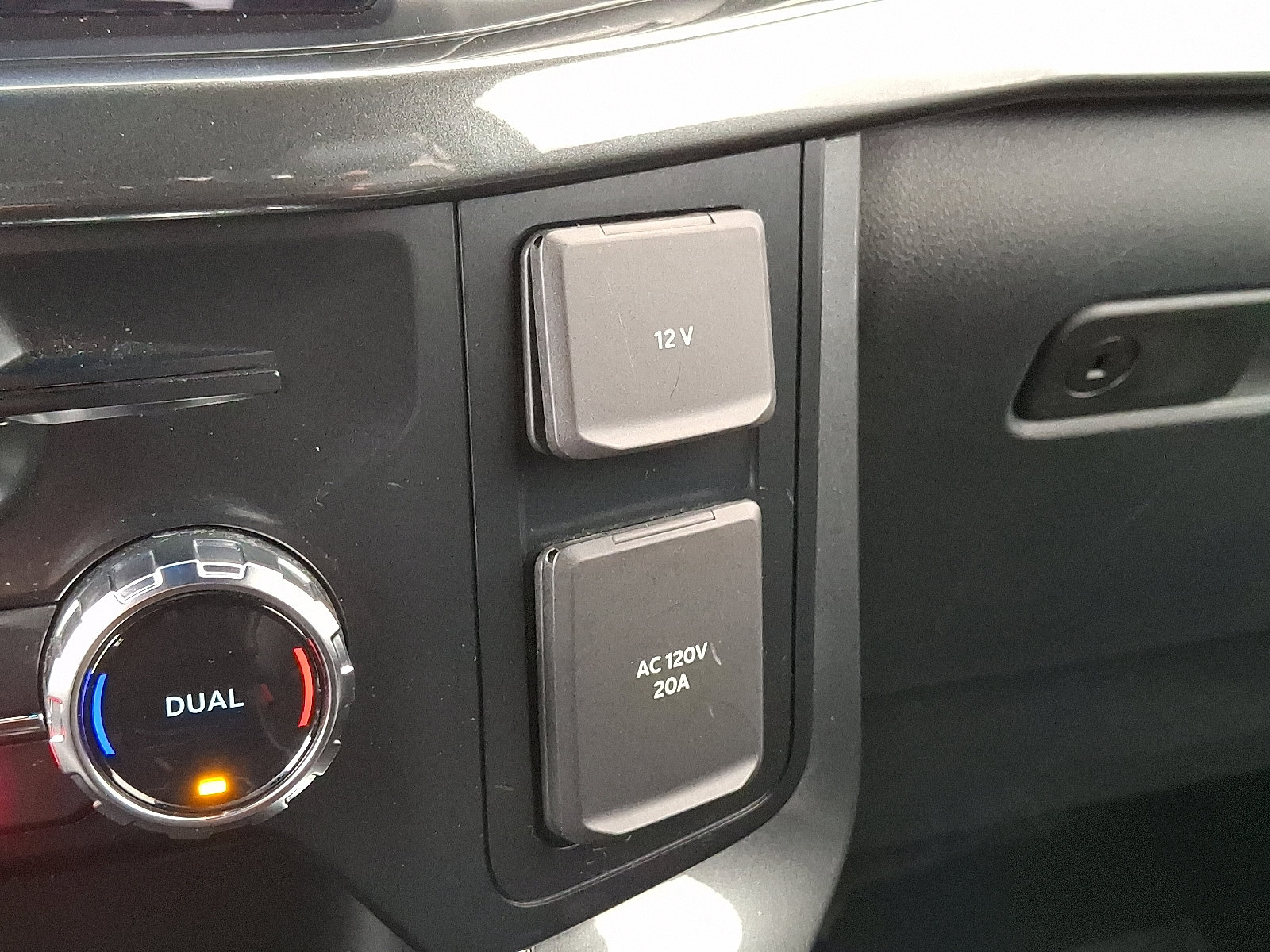 Used 2023 Ford F150 XLT w/ Equipment Group 302A High image 26