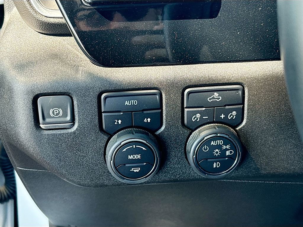 Used 2024 Chevrolet Silverado 1500 RST w/ Protection Package image 10