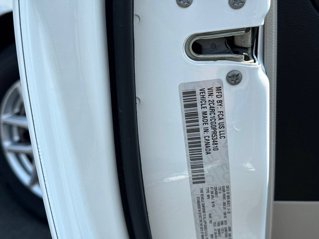 Used 2023 Chrysler Voyager LX FWD image 39