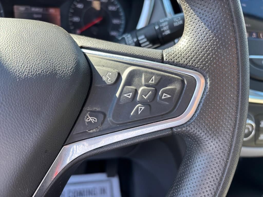Used 2023 Chevrolet Equinox LS w/ Midnight Edition FWD image 16