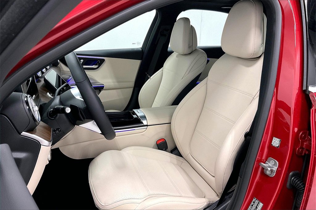 New 2025 Mercedes-Benz C 300 4MATIC Sedan image 9