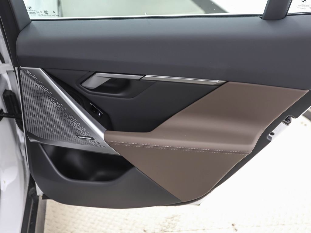 Used 2026 BMW 530i xDrive image 24