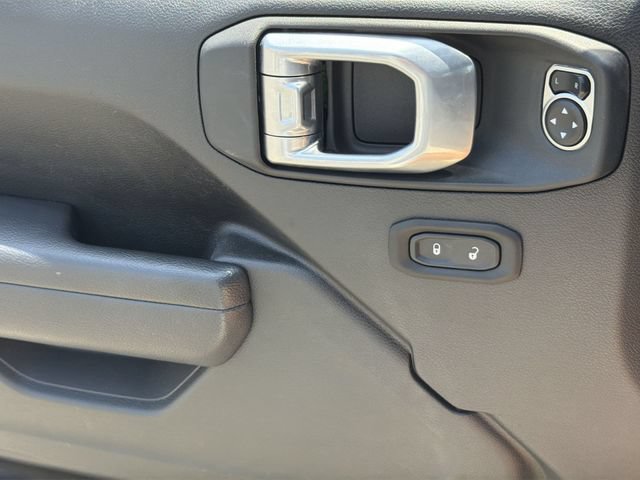 Used 2024 Jeep Wrangler Unlimited Sport AWD/4WD image 32