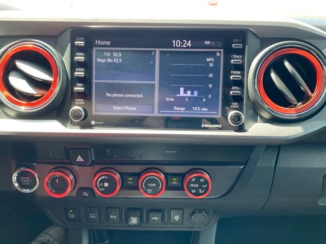 Certified 2020 Toyota Tacoma TRD Sport w/ Technology Package AWD/4WD image 7