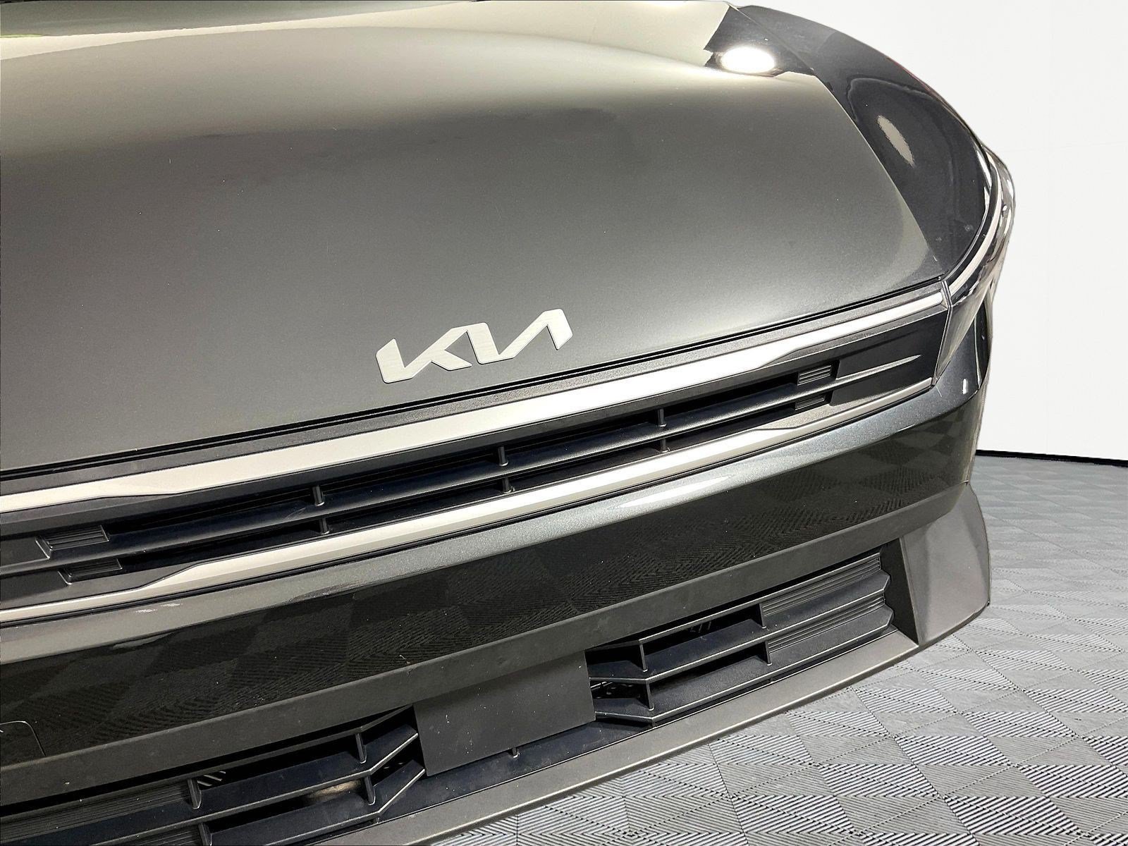 Used 2025 Kia K4 FWD image 31