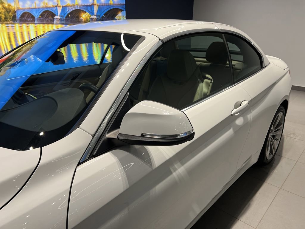 Used 2016 BMW 428i xDrive Convertible image 10