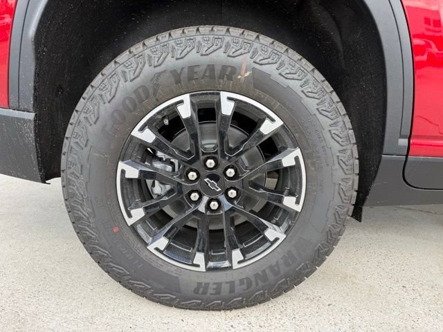 New 2026 Chevrolet Traverse Z71 w/ Enhanced Driving Package image 11