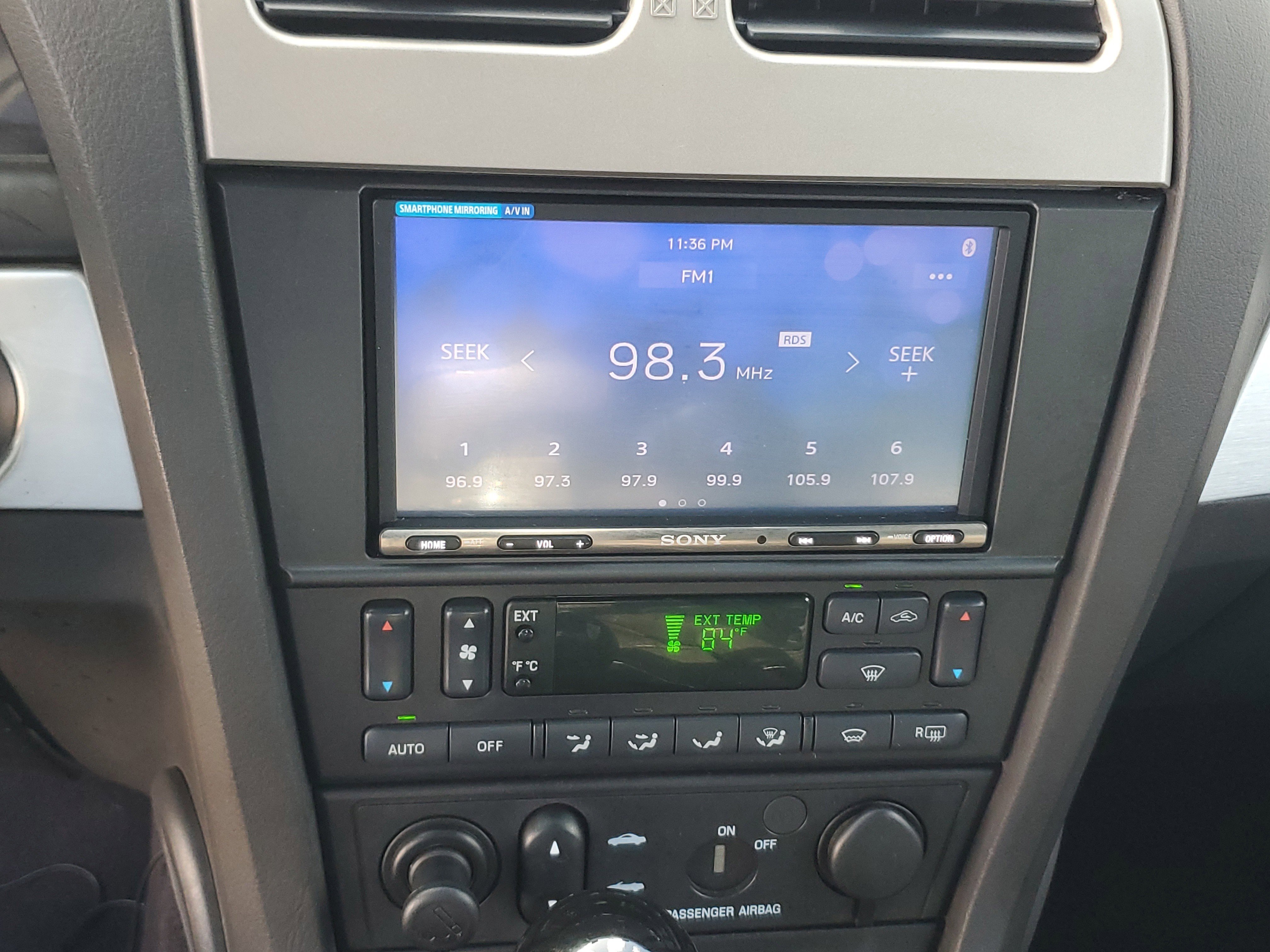 Used 2002 Ford Thunderbird image 10