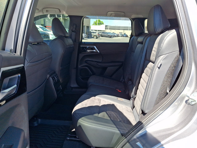 Used 2024 Mitsubishi Outlander SE AWD/4WD image 10