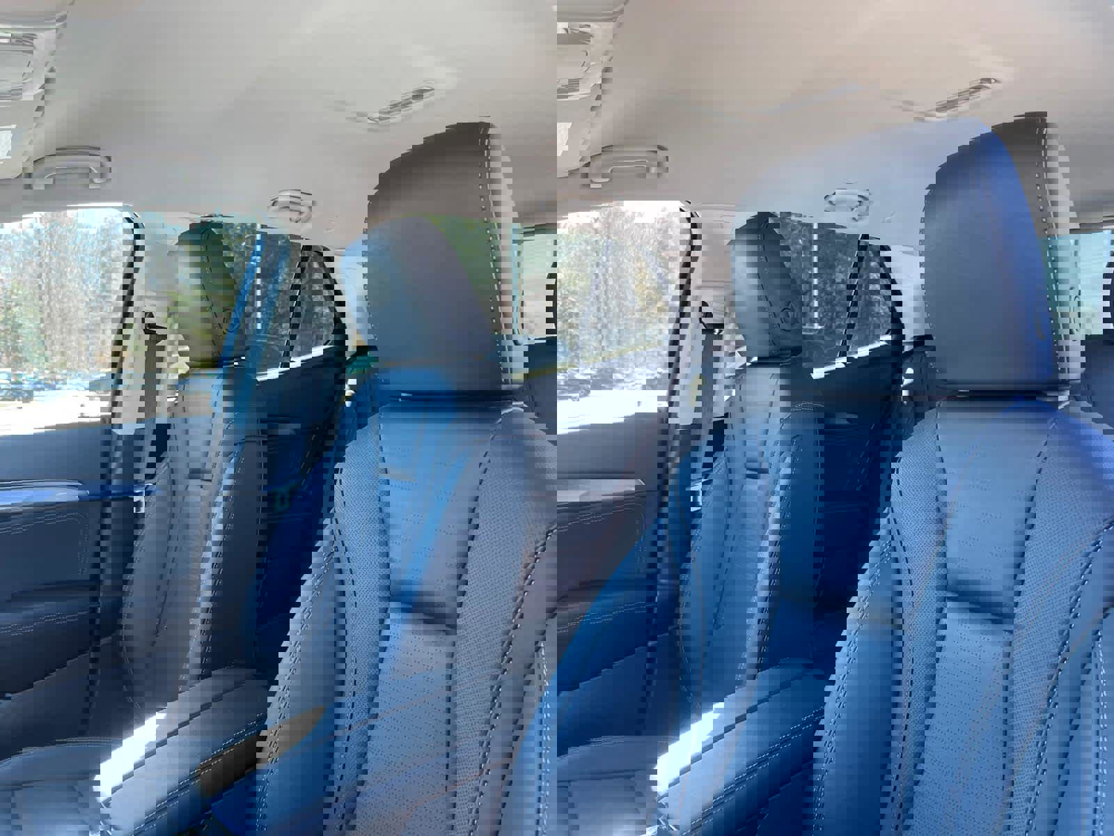 Certified 2025 Buick Envision Preferred image 13