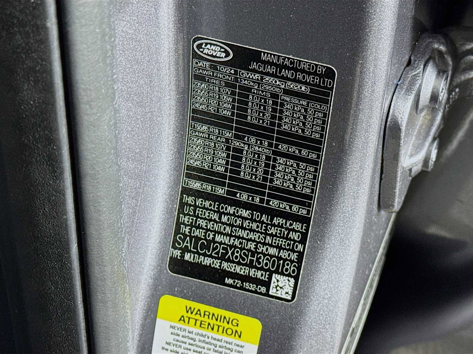 Used 2025 Land Rover Discovery Sport S image 30