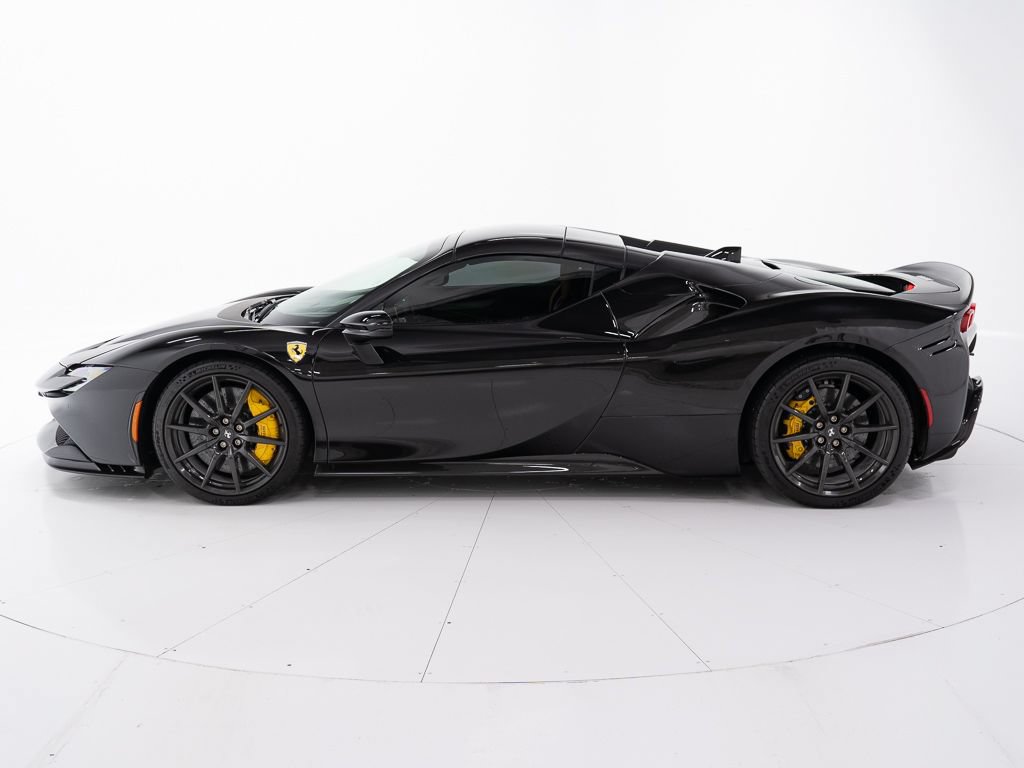 Used 2022 Ferrari SF90 Spider AWD/4WD image 10