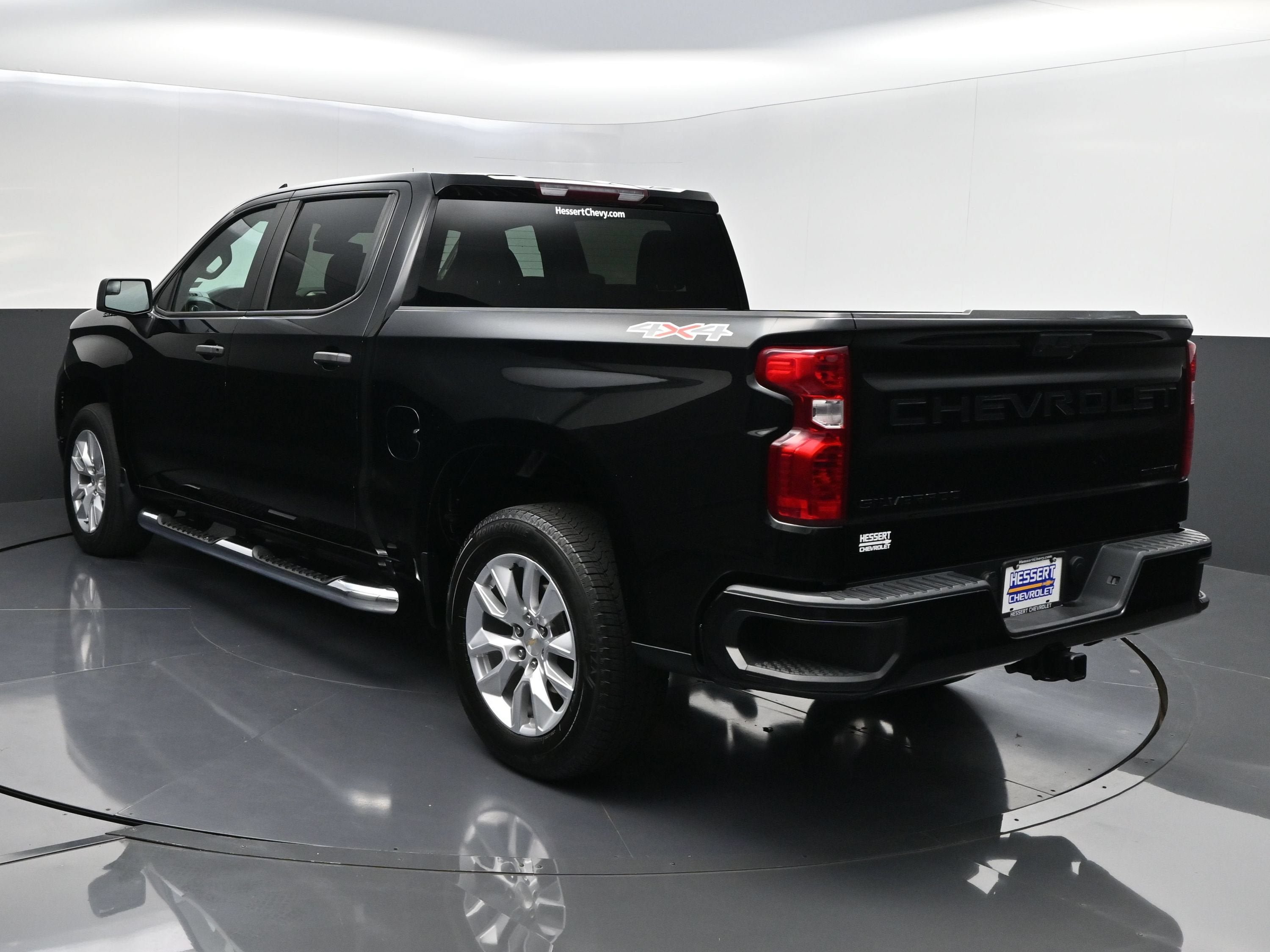 Used 2023 Chevrolet Silverado 1500 Custom w/ LPO, Dark Essentials Package AWD/4WD image 6
