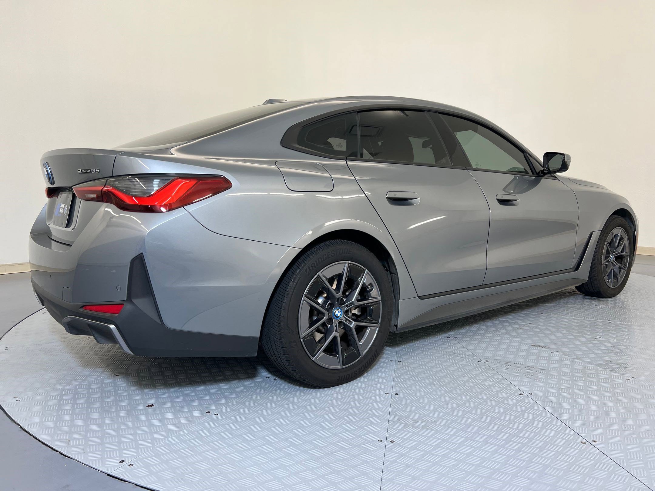 Certified 2023 BMW i4 eDrive35 w/ Premium Package image 8