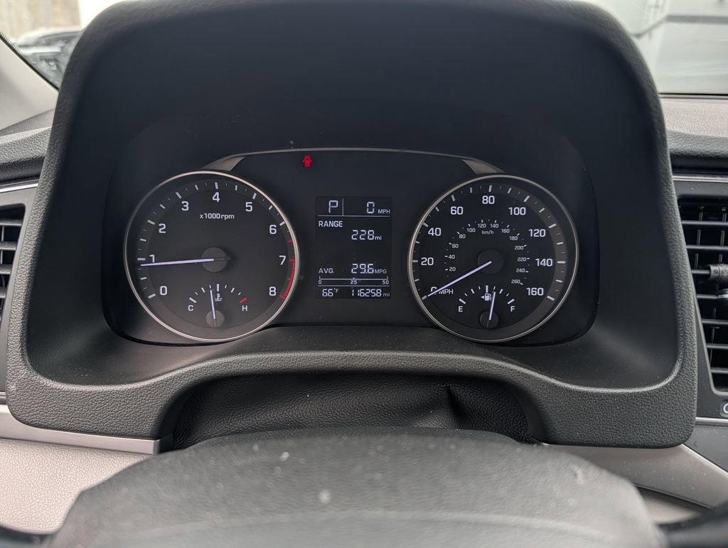 Used 2017 Hyundai Elantra SE image 21