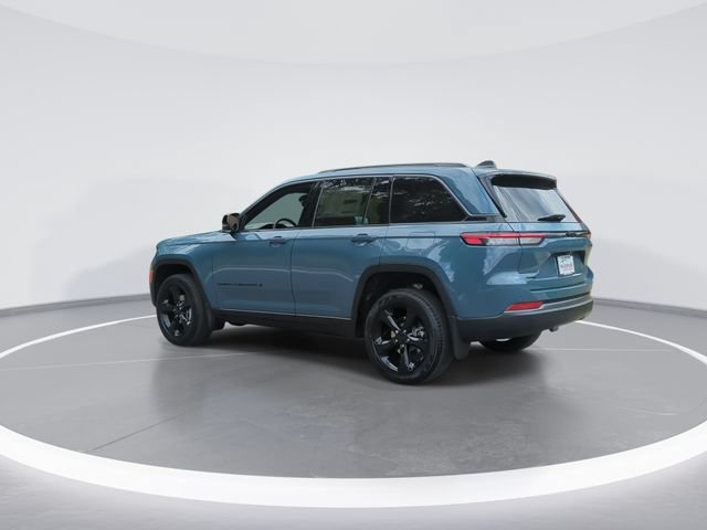 New 2026 Jeep Grand Cherokee Limited w/ Limited Altitude Package AWD/4WD image 6