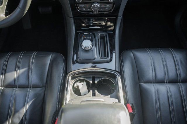 Used 2023 Chrysler 300 S image 37