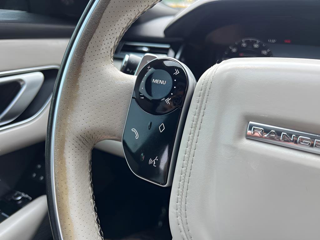 Used 2019 Land Rover Range Rover Velar R-Dynamic SE image 39