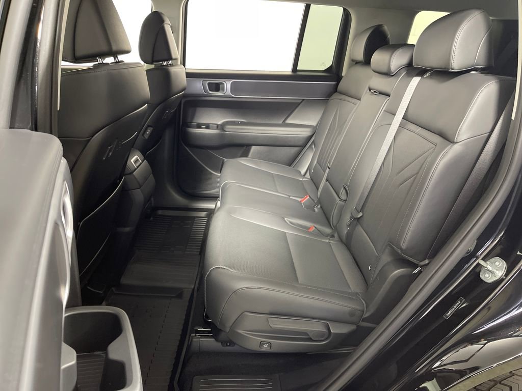 Certified 2025 Hyundai Santa Fe XRT image 13