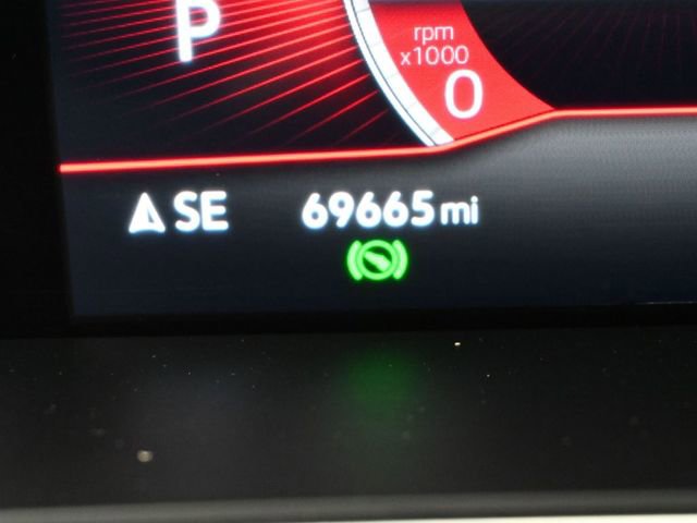 Used 2022 Volkswagen Tiguan SE R-Line image 19