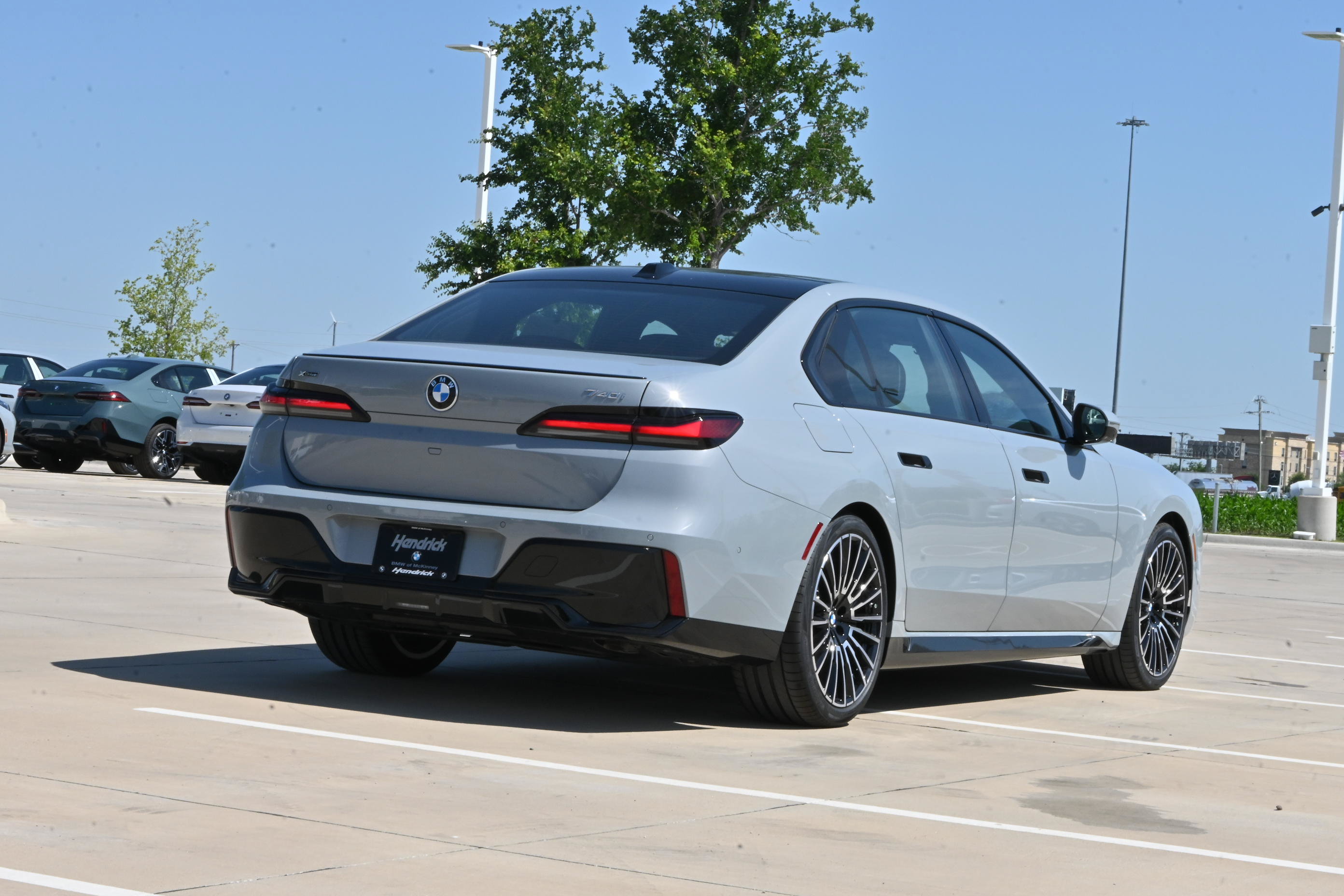 New 2026 BMW 740i xDrive AWD/4WD image 7