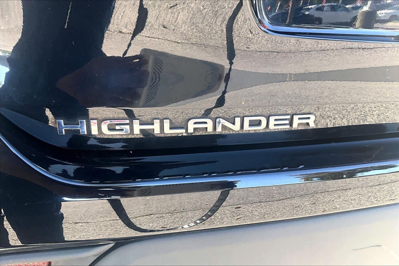 Used 2020 Toyota Highlander XLE AWD/4WD image 31