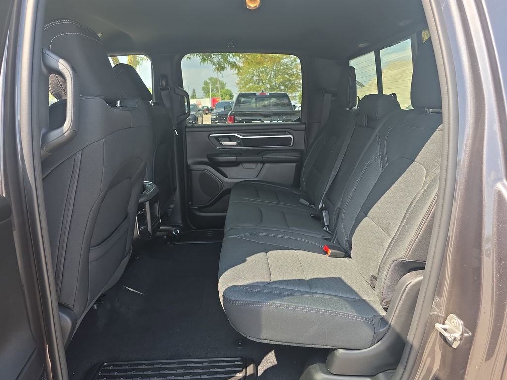 New 2026 RAM 1500 4x4 Crew Cab image 9
