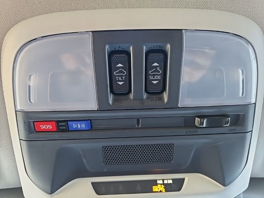 Used 2024 Subaru Crosstrek 2.0i Premium image 35