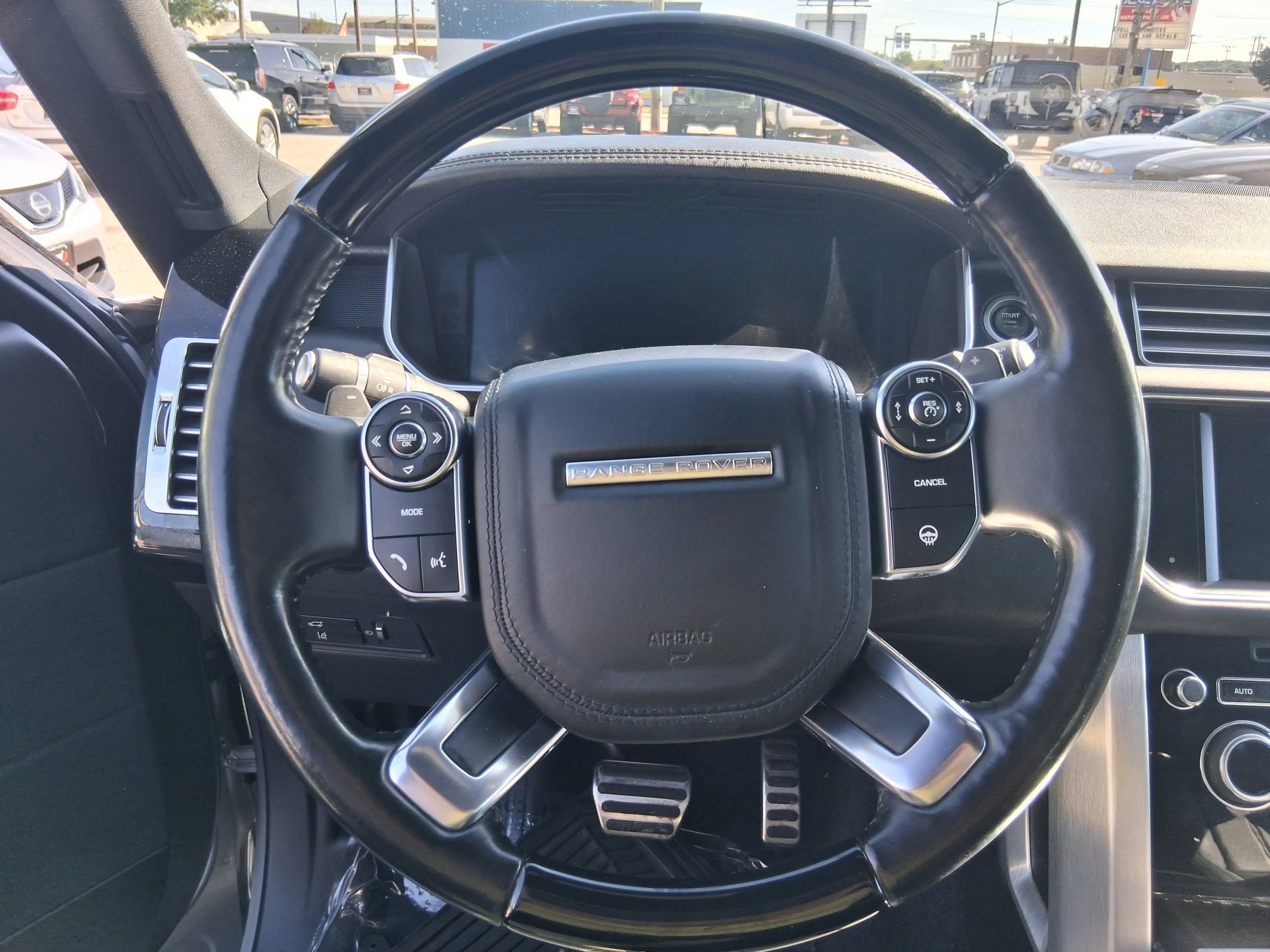 Used 2015 Land Rover Range Rover Supercharged AWD/4WD image 10