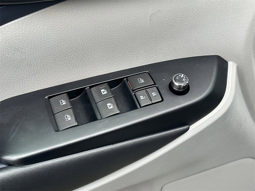 Used 2019 Toyota Highlander XLE image 22