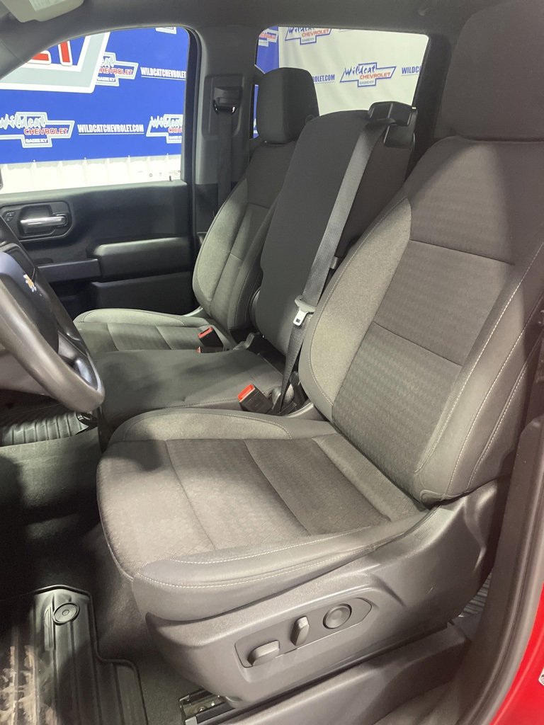 Used 2025 Chevrolet Silverado 2500 Custom w/ Custom Convenience Package image 22