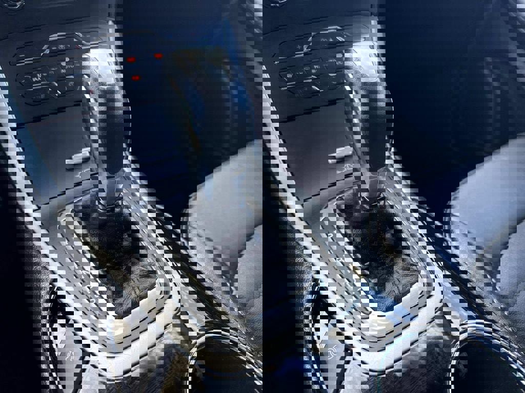 Used 2016 Ford Edge SEL w/ Canadian Touring Package AWD/4WD image 26