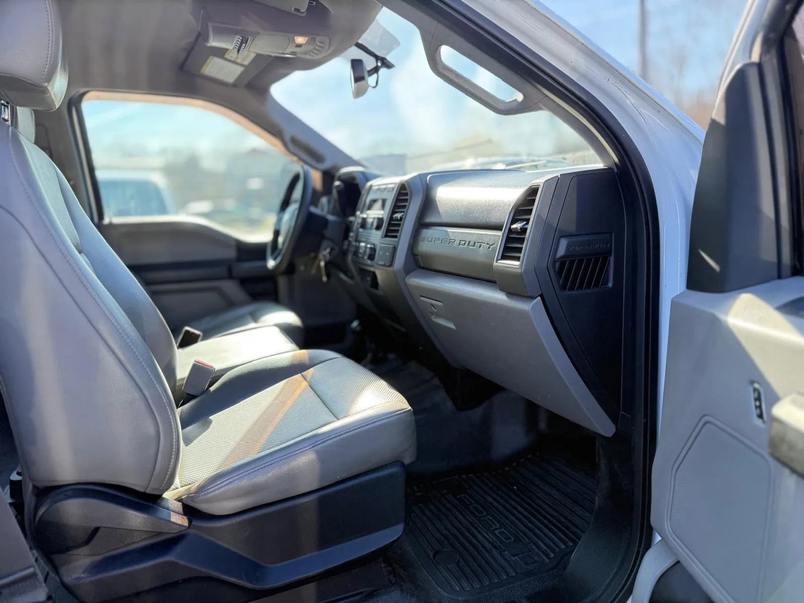 Used 2017 Ford F250 XL w/ Power Equipment Group image 26