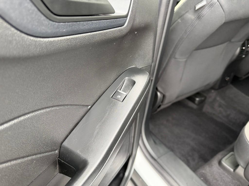 Used 2022 Ford Escape SE w/ Convenience Package image 17