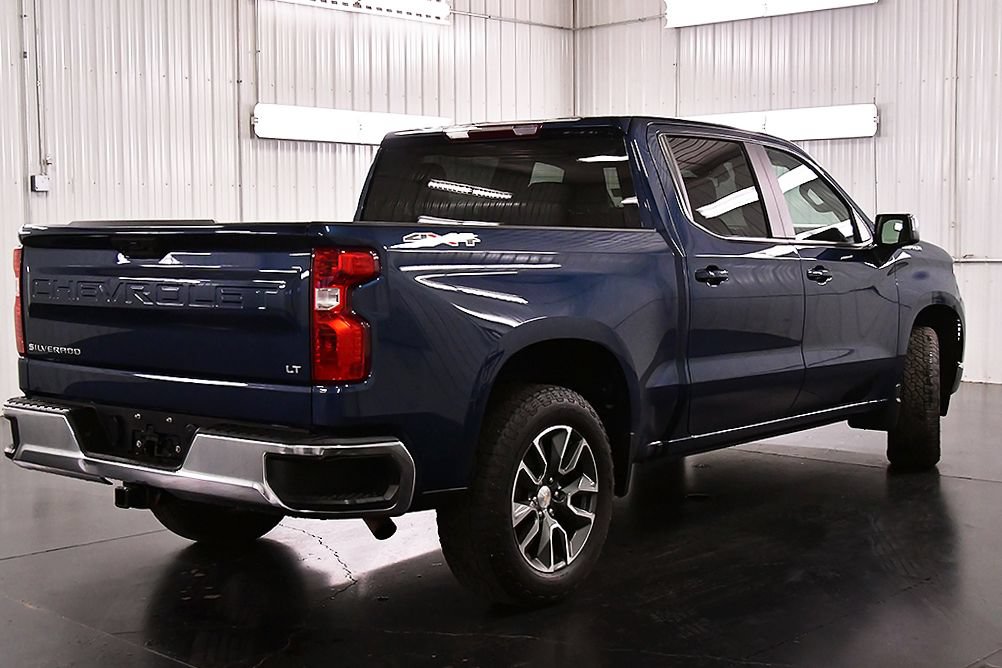 Used 2023 Chevrolet Silverado 1500 LT AWD/4WD image 7