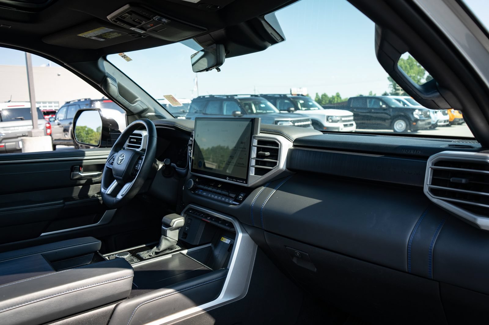 Used 2023 Toyota Tundra Platinum AWD/4WD image 22