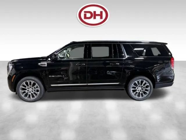 New 2026 GMC Yukon XL Denali w/ Denali Reserve Package AWD/4WD image 9