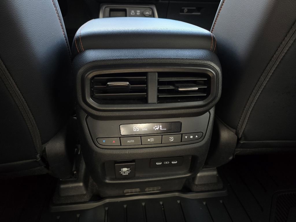 Used 2024 Honda Pilot TrailSport image 24